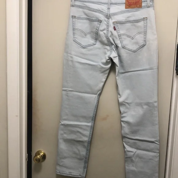 Levi’s men’s pant - Picture 2 of 4